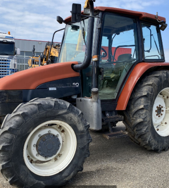 Tracteur à roues New Holland TL 90DT